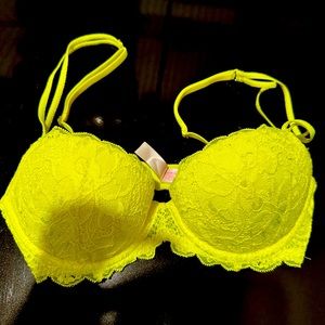 Victoria Secret Date Night Bra, 32C